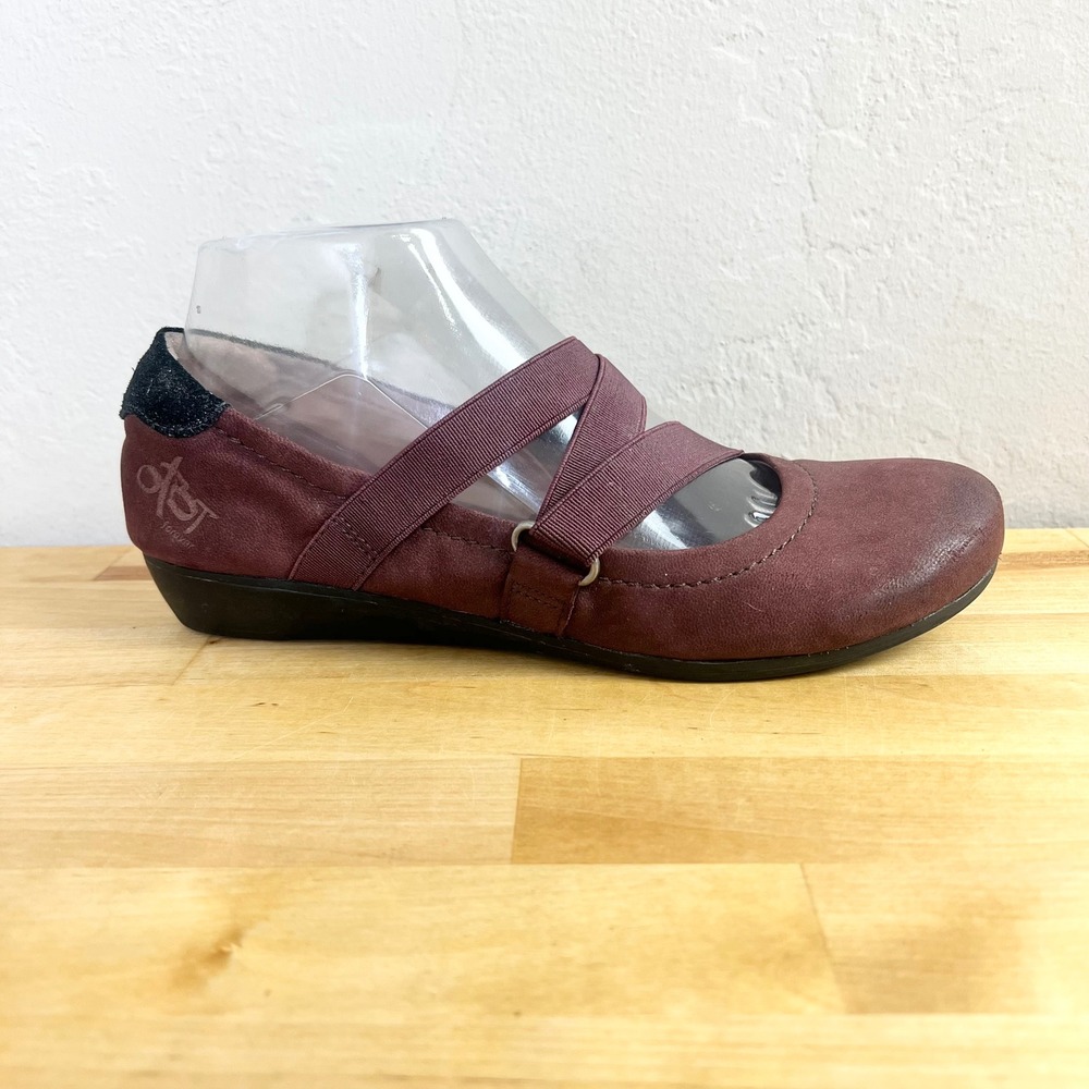OTBT Flats Mary‎ Jane Size 6.5 Burgundy Leather Elastic Straps Wedge Pull On